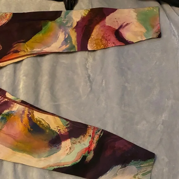 HiTouch™️ High Rise Legging - Picture 3 of 5